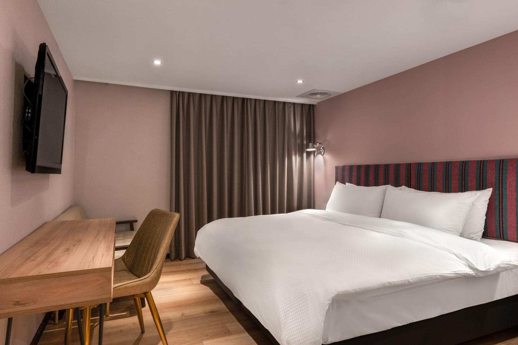 River Inn Kenting Hengchun Exterior photo